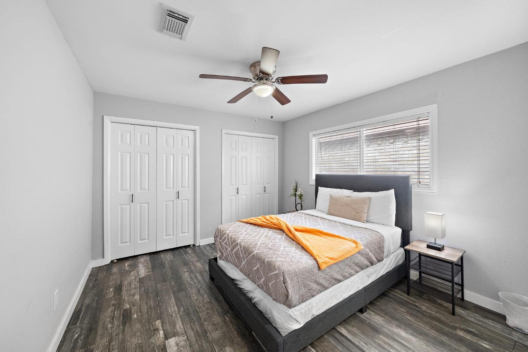 Pool Getaway Games Parking Wifi Pet * Houston